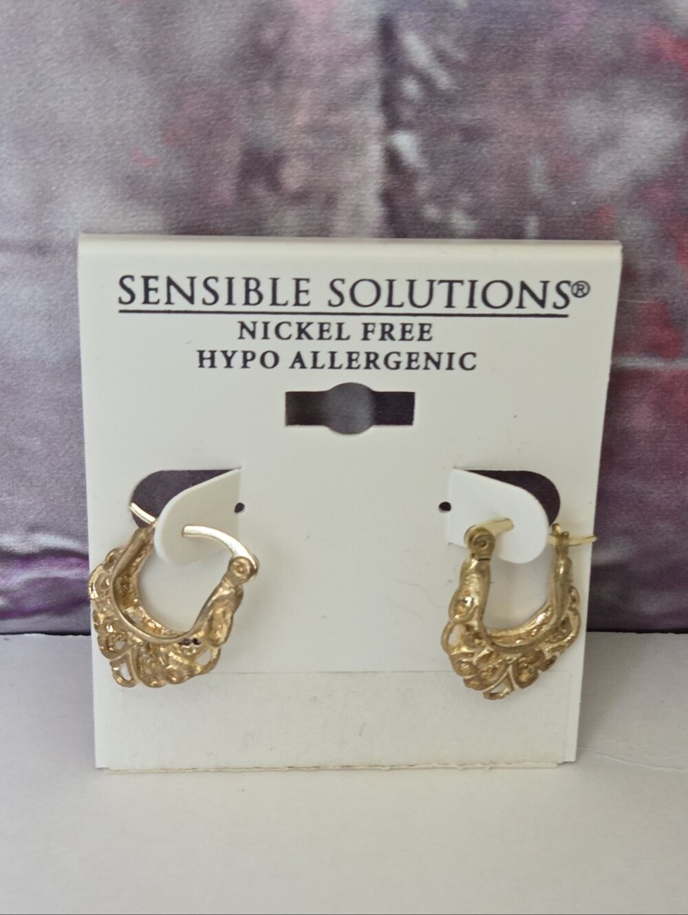 Sensible Solutions Gold Sculpted Hoop Earrings NWT